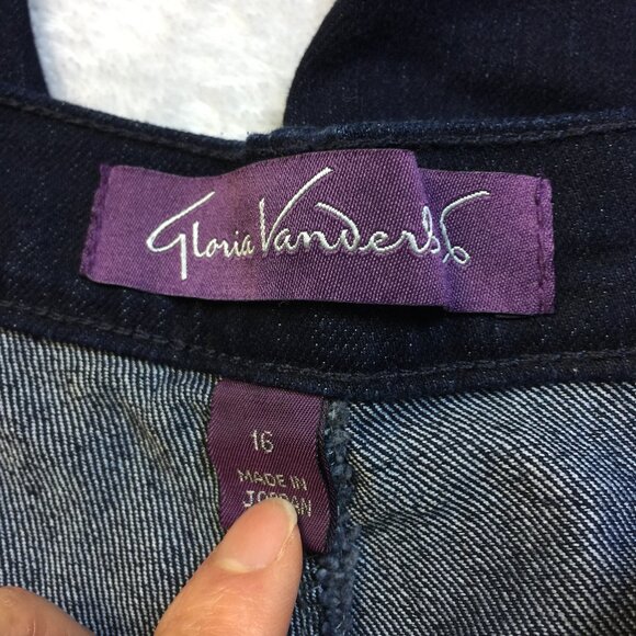 New! Gloria Vanderbilt Amanda Capri Jeans Sz 16 Womans Dark Blue Mid Rise Belted - Picture 3 of 16